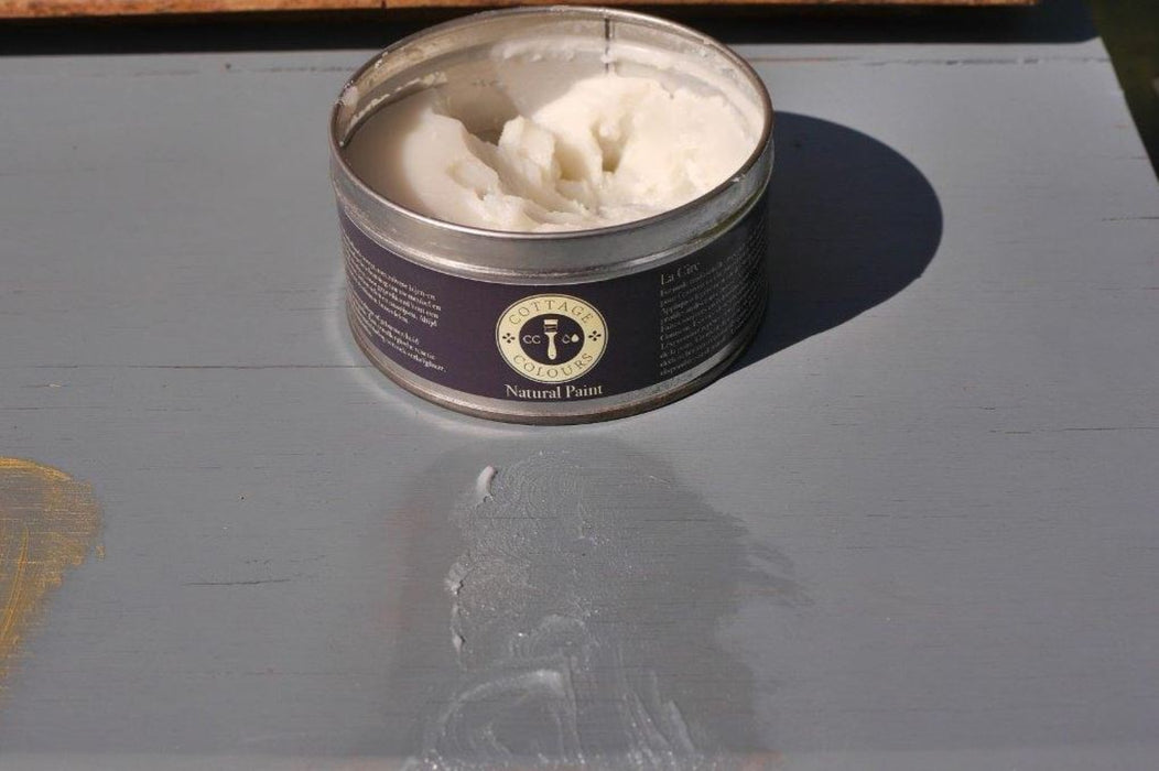 Wachs Transparent von Cottage Colours erhältlich bei Countryside Colours