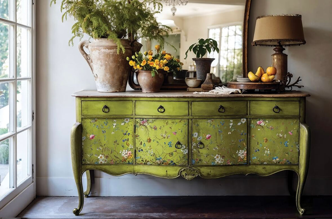IOD Decor Transfer Lost Garden auf grünem Sideboard erhältlich bei Countryside Colours 