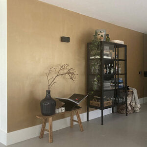 Wand gestrichen in Gold - Kreidefarbe von Painting The Past erhältlich bei Countryside Colours